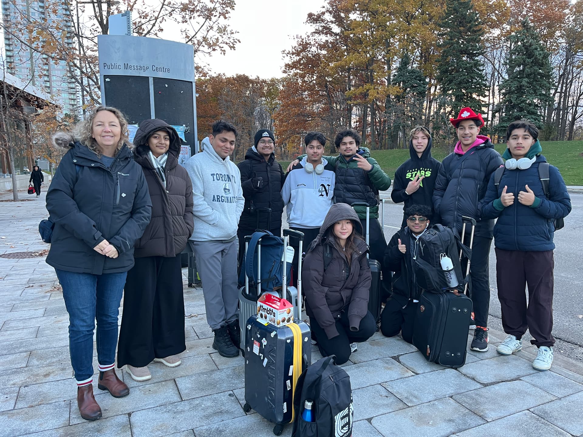 SSUNS 2025 Montreal delegation outdoors